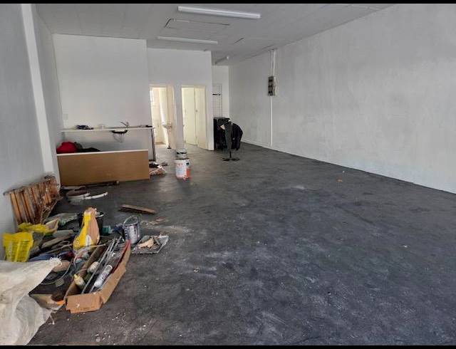 BUSINESS PROPERTY TO RENT IN SALT RIVER